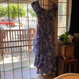 Blue/white floral dress